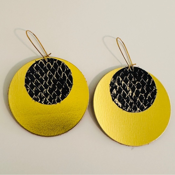 🆕 Handmade Leather Earrings! 💛🐆🤎✨ Lightweight, golden, neutral. Never worn! - Picture 5 of 8